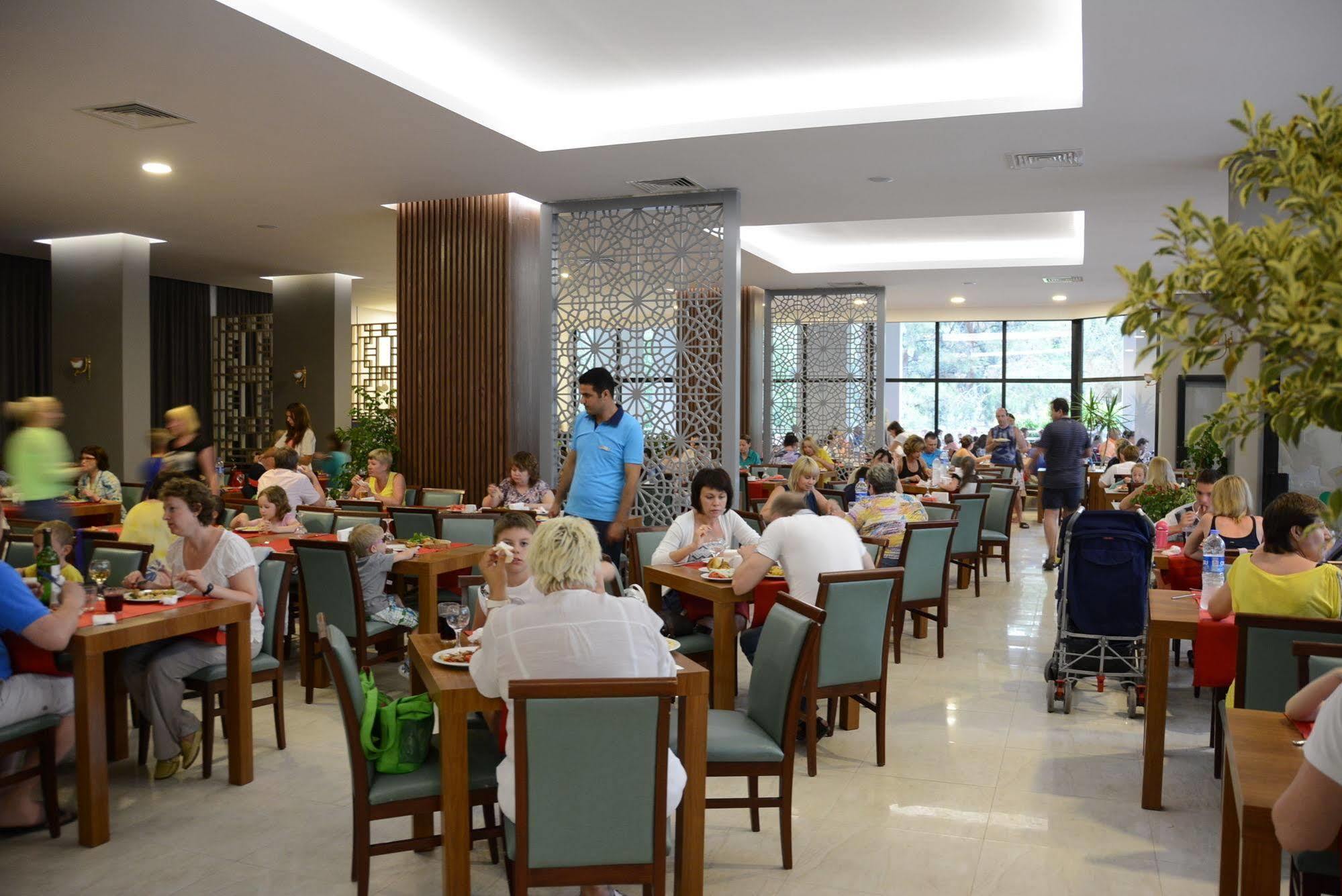 Fun And Sun Club Saphire Hotel Tekirova Exterior photo